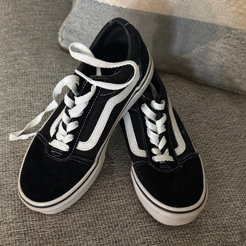 Vans Black and White Low-Top Shoes